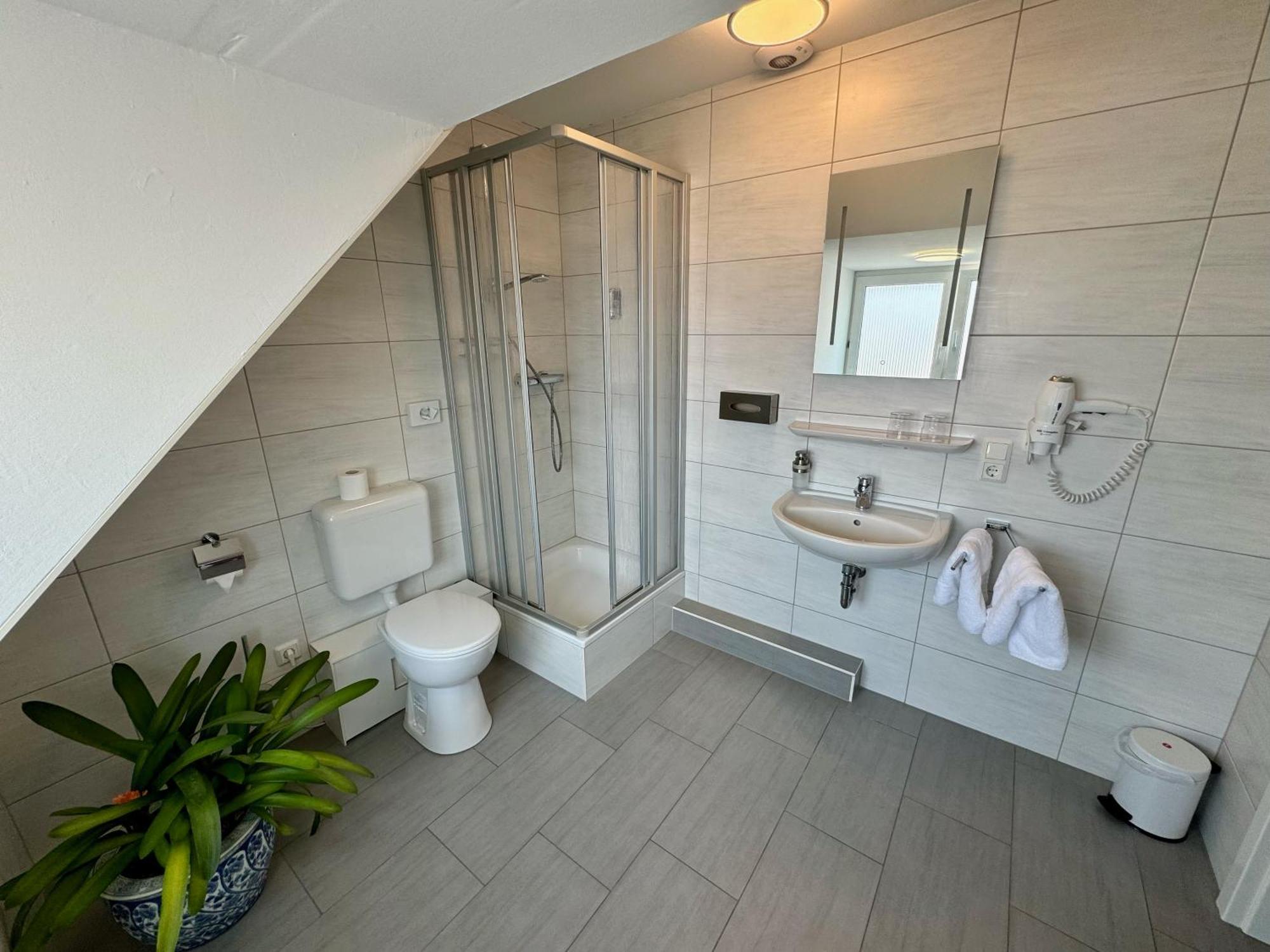 Hotel Sophien-Cafe Leer Ngoại thất bức ảnh
